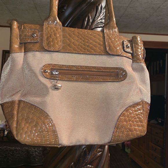 BEAUTIFUL KATHY VAN ZEELAND FLAWLESS HANDBAG - Picture 2 of 7